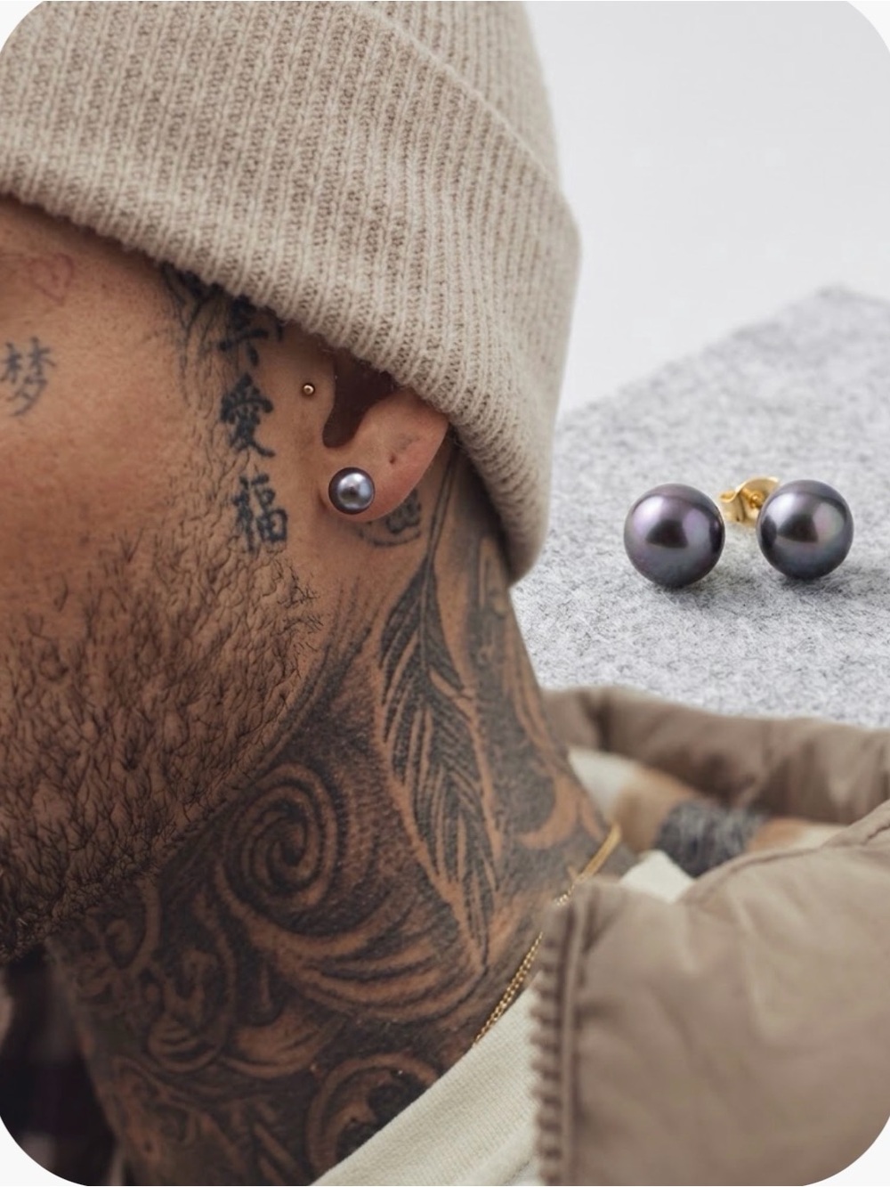 Mens Black Pearl stud Earrings 18K Gold Plated 9-10mm Iridescent Peacock UNISEX